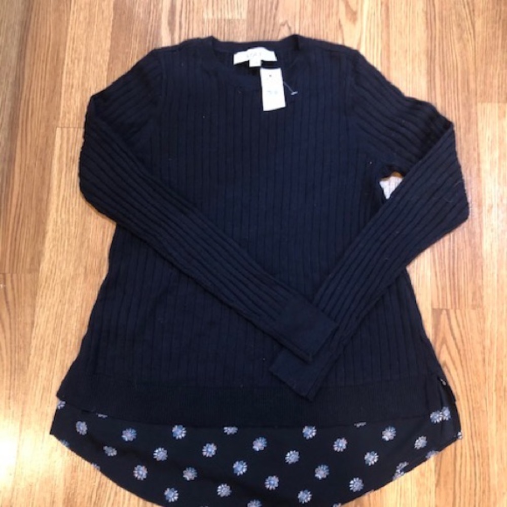 Ribbed pullover sweater